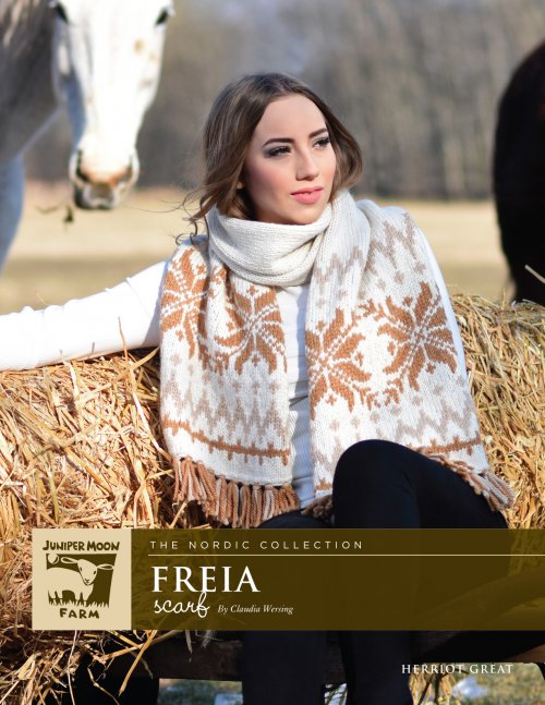 Model photograph of "Freia Scarf"