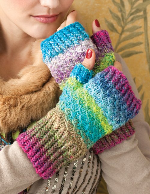 image preview of design '08 - Scale-Pattern Mitts'