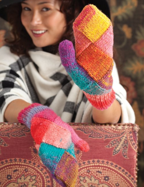 Model photograph of "17 - Entrelac Mittens"