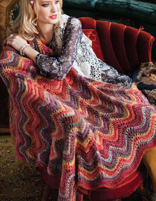 Model photograph of "14 - Feather-and-Fan Lace Blanket"