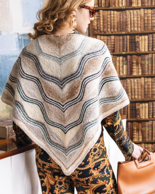 image preview of design '14 - Wavy Triangle Shawl'