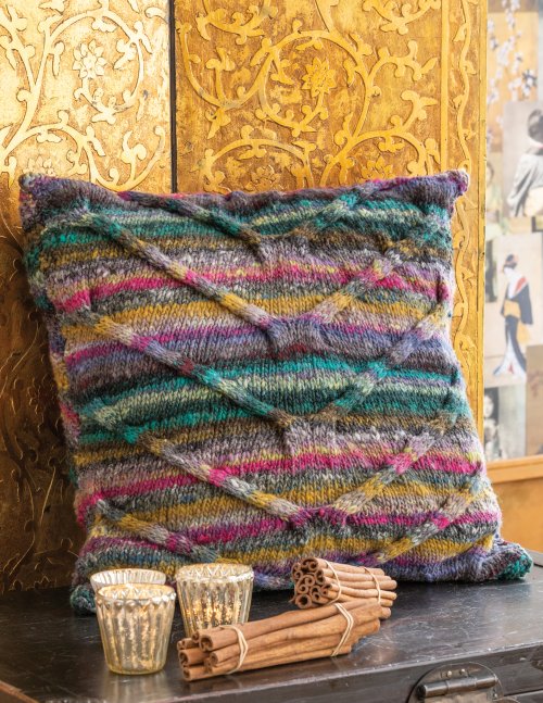 image preview of design '23 - Cabled Pillow'
