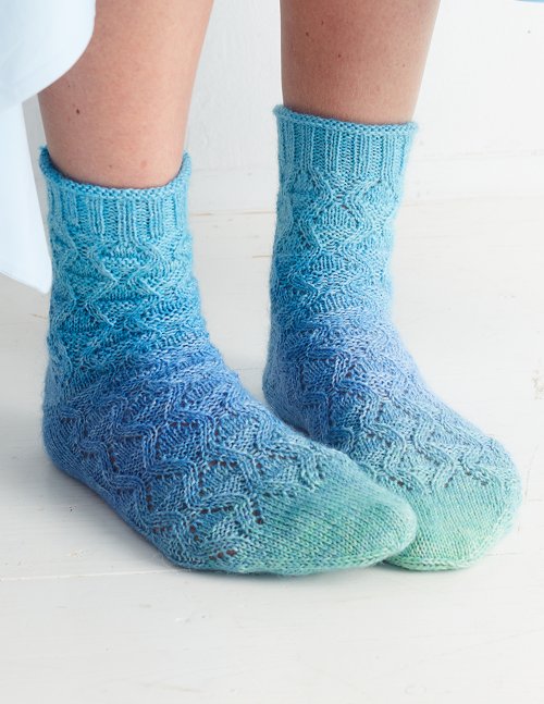 image preview of design 'Trestina Wave Socks'