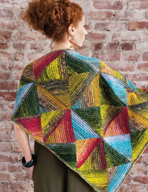 Model photograph of "06 - Metamorphose"