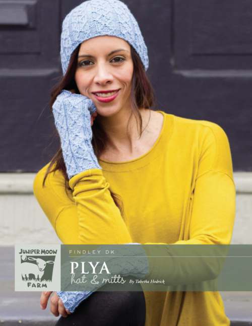 Model photograph of "'Plya' Hat & Mitts"