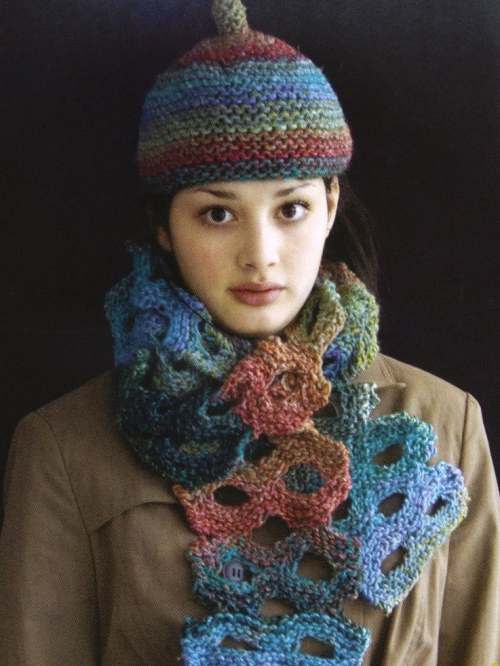 image preview of design 'Grinda Hat and Scarf'