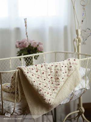 image preview of design 'Rosebud Cot Blanket'