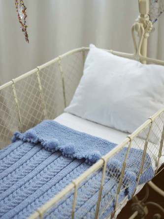 image preview of design 'Cabled Cot Blanket'