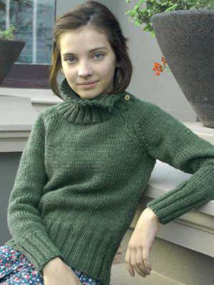 Model photograph of "Raglan Sweater"