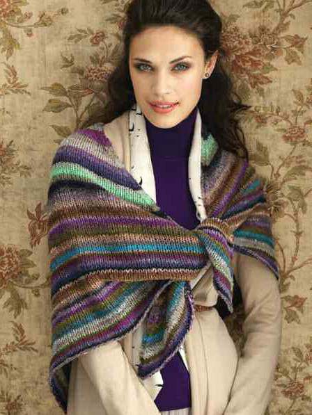 Model photograph of "Striped Shawl"