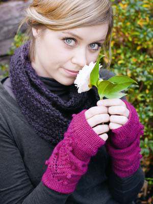 image preview of design 'Cowl & Wrist Warmers'