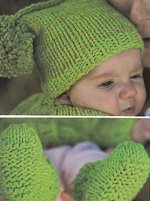 Model photograph of "Puffs Hat & Chunky Booties"