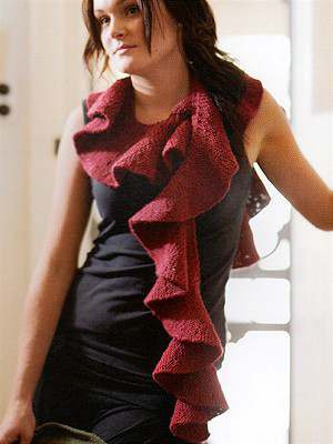 Model photograph of "Twisted Scarf"