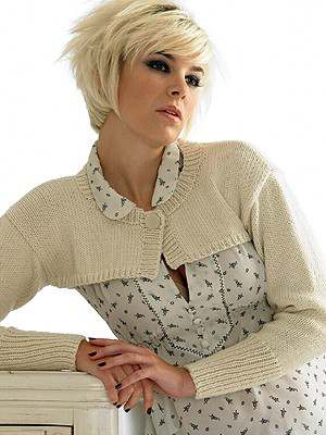 Model photograph of "Cropped Cardigan"
