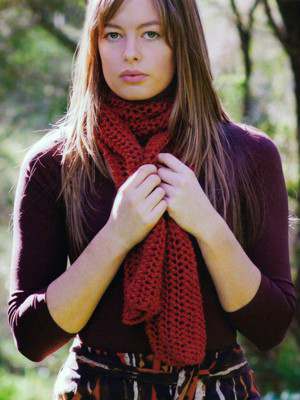 Model photograph of "Lacy Scarf"