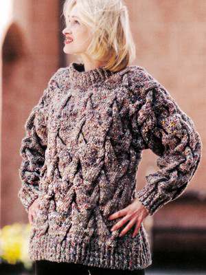 Model photograph of "Kabuto Ladies Giant Cable Sweater [Y-686]"